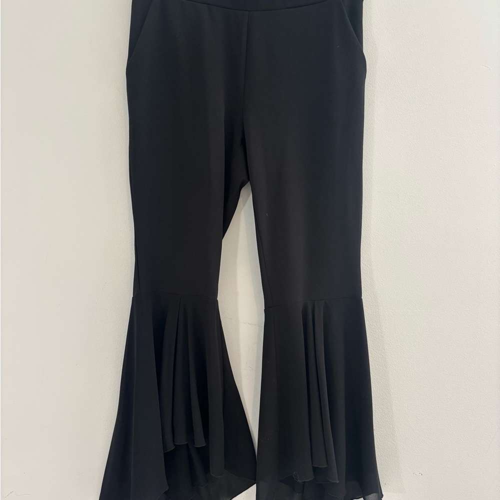 Venus Women Medium Fit & Flare Pull on Pants Black Business Casual Ruffle Legs